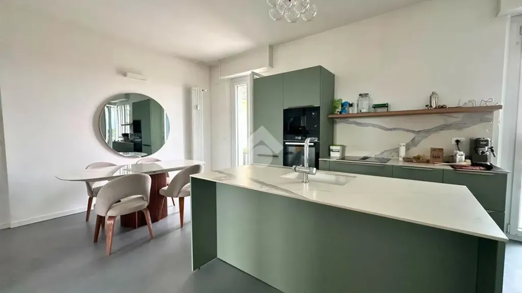 Köök - Panoramic Attico with Terrace in Torino