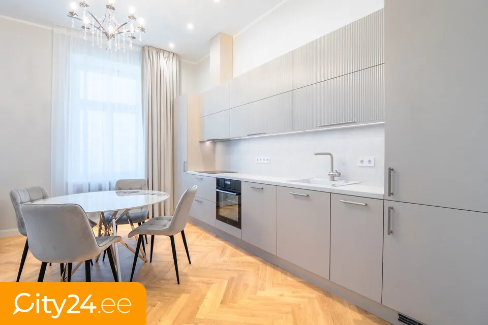 Cuisine - Renovated 2-Bedroom Flat in Quiet Centre
