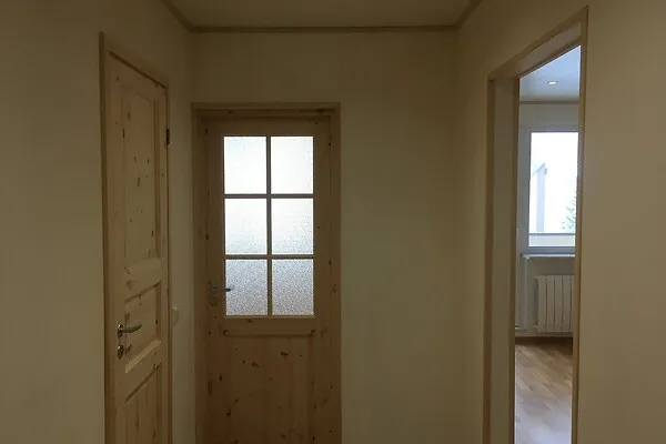 hallway_entrance