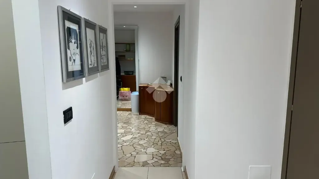 hallway_entrance
