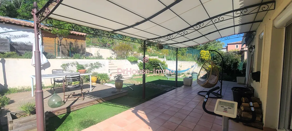 Terrasse - Maison avec Piscine et Vue Dégagée à Marseille-11e