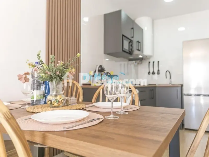 Salle à manger - Modern Apartment with Beach Access in Nerja