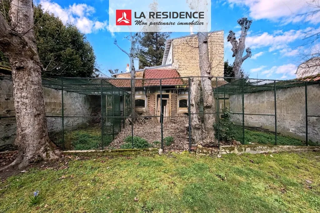 Aed - Character House with Garden in Chatou