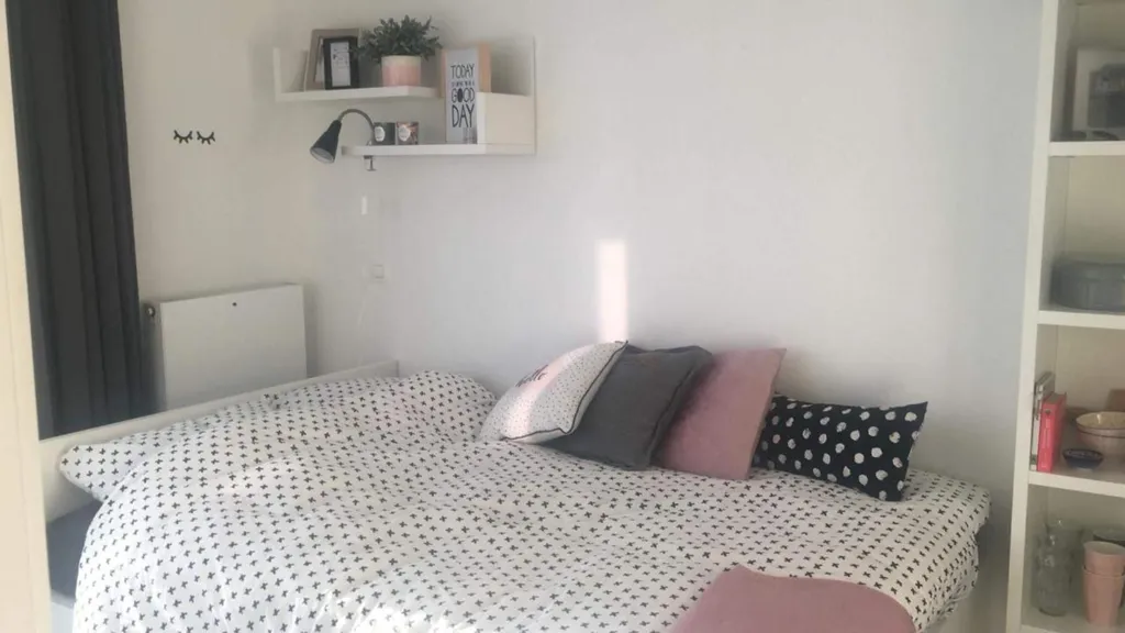 1 magamistoaga korter asukohas Antwerpen