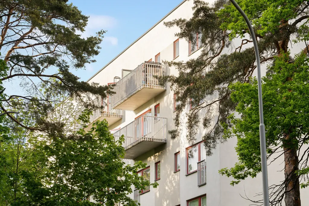 Extérieur - Corner Flat with West-Facing Balcony in Norra Ängby
