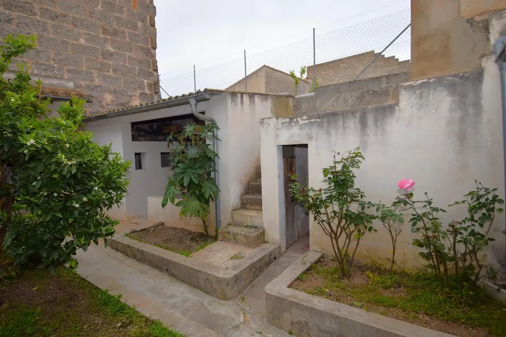 Aed - Charming Townhouse with Garage in Muro