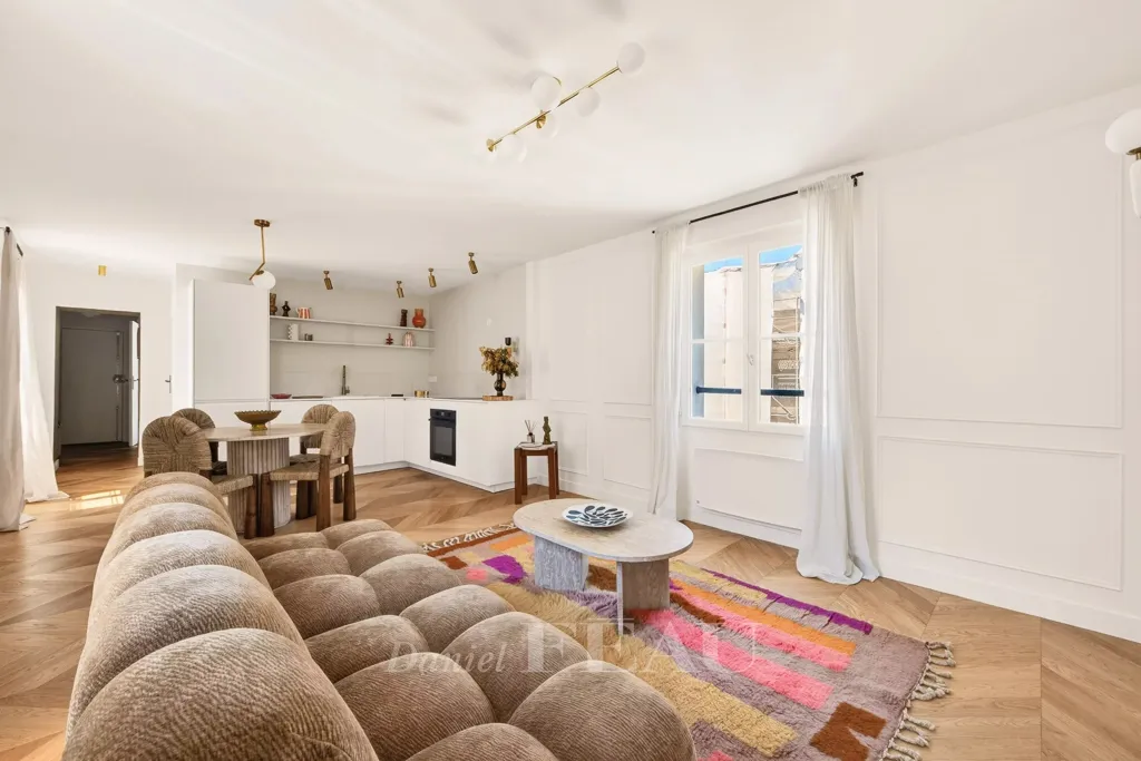 Elutuba - Renovated Flat with Double Aspect in Paris IVe