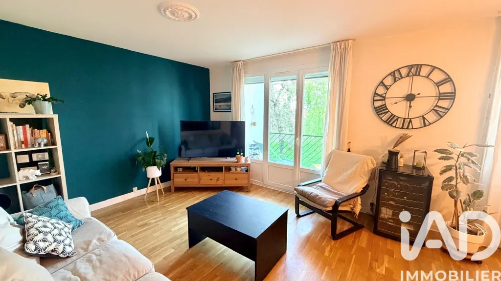 Séjour - Duplex avec deux balcons à Charnay-lès-Mâcon