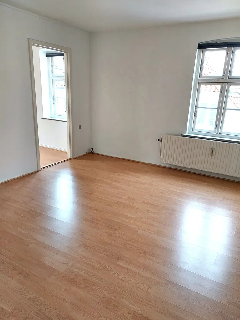Pièces - Spacious Flat with Central Location