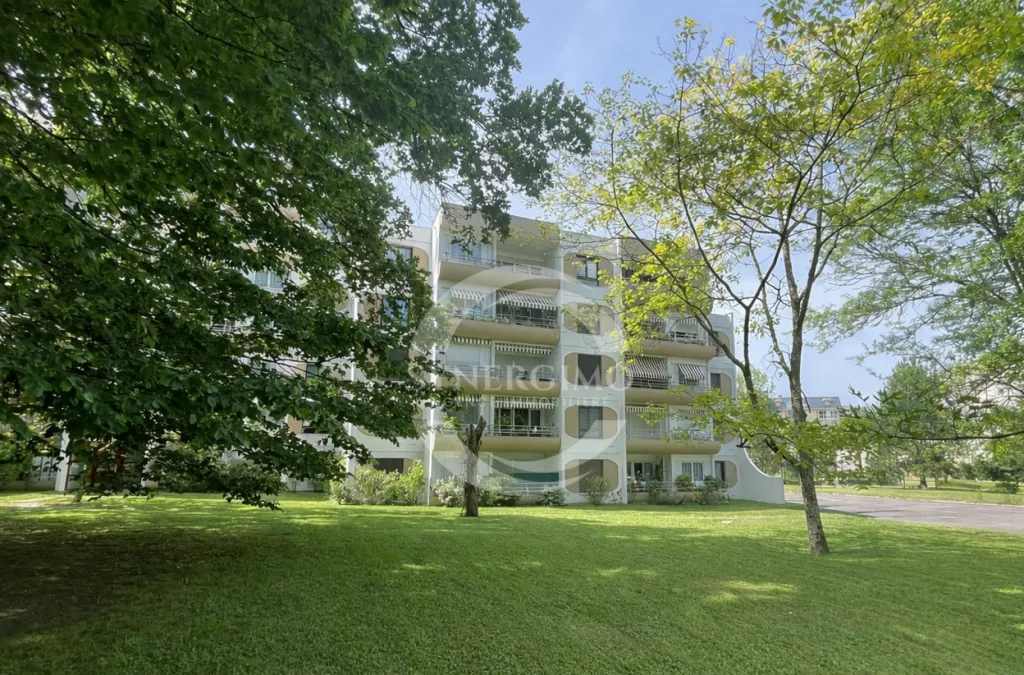 Aed - T3 Apartment with Balcony in Mérignac Arlac
