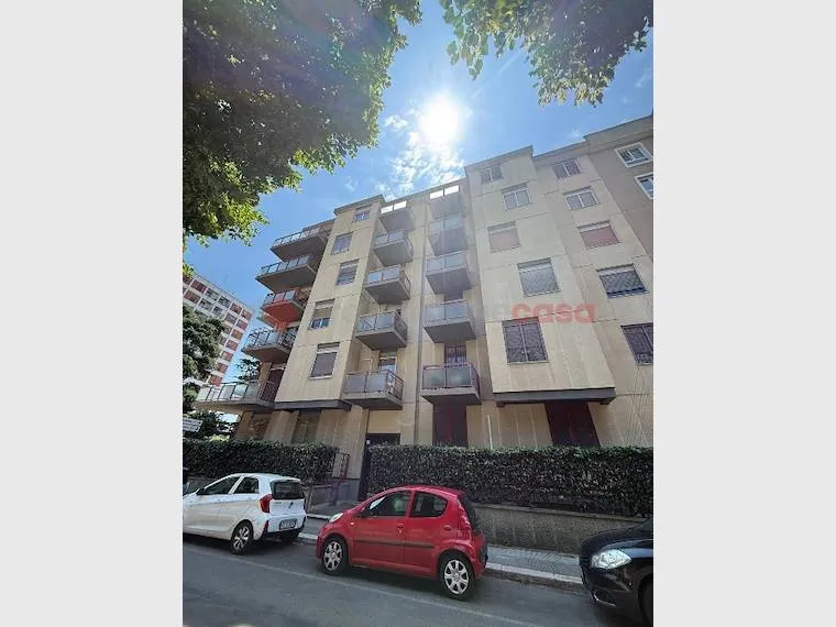 Välivaade - Rusticated Trivani with Courtyard in Bari Poggiofranco