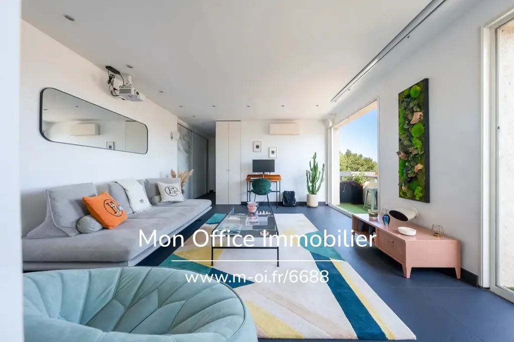 Elutuba - 3-Piece Apartment with Exceptional View in Roucas Blanc