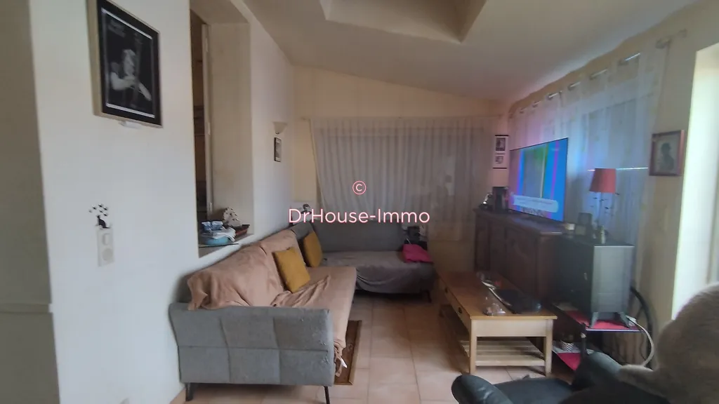 Elutuba - Single-Storey Townhouse with Garden in Centre