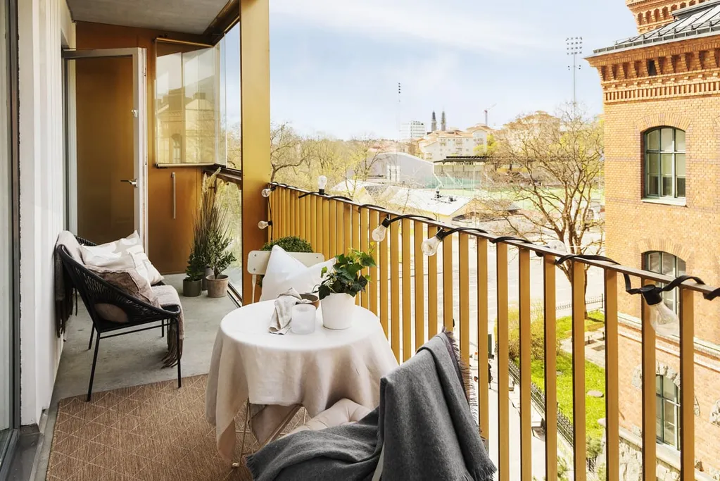 Balcone - Modern Apartment with Large Balcony in Södermalm