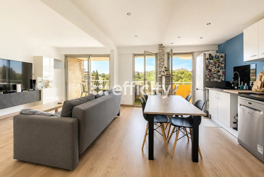 Elutuba - T2 with Terrace and Pool in Montpellier