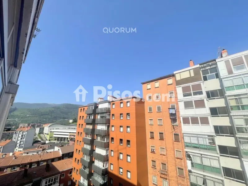 Balcony - Bright Apartment with Terrace near Basarrate Metro