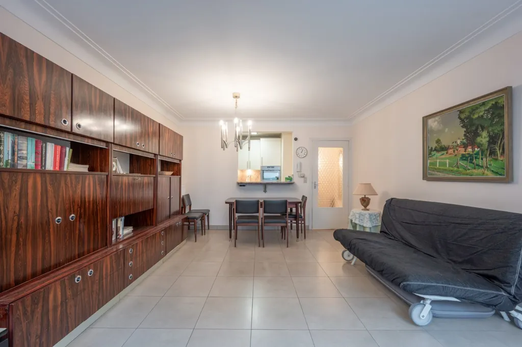 Séjour - Appartement à Rafraîchir à l'Angle de la Rue d'Ypres