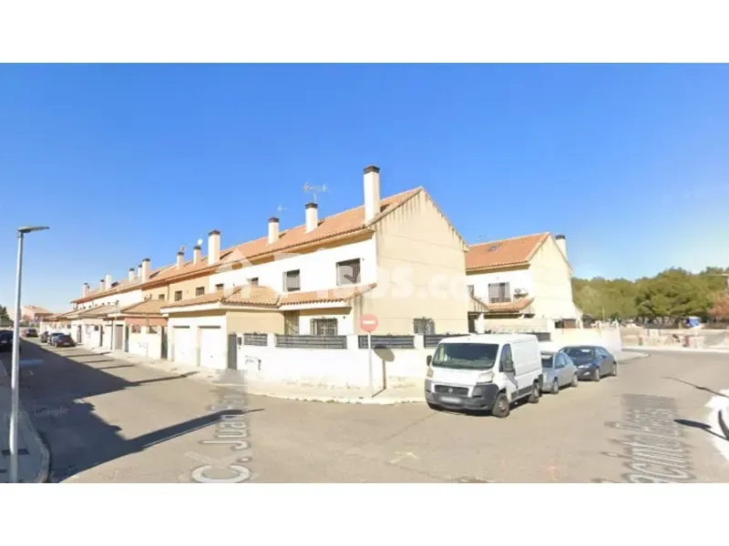 Välivaade - Semi-Detached House with Garage in Numancia de La Sagra
