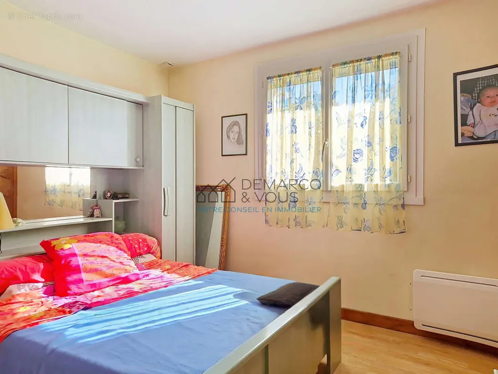 Magamistoad - House with Complete Basement in Quiet Residential Area