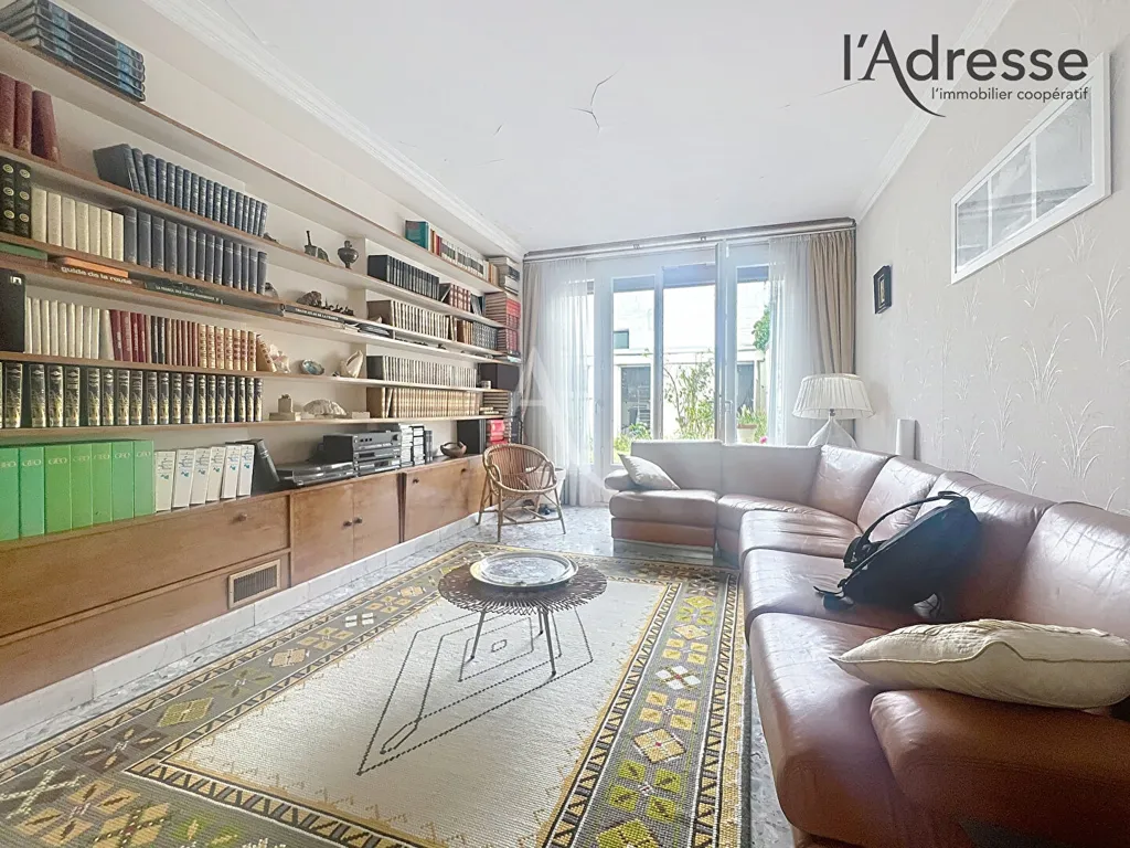 Elutuba - Family House with Garden in Liberté, Suresnes