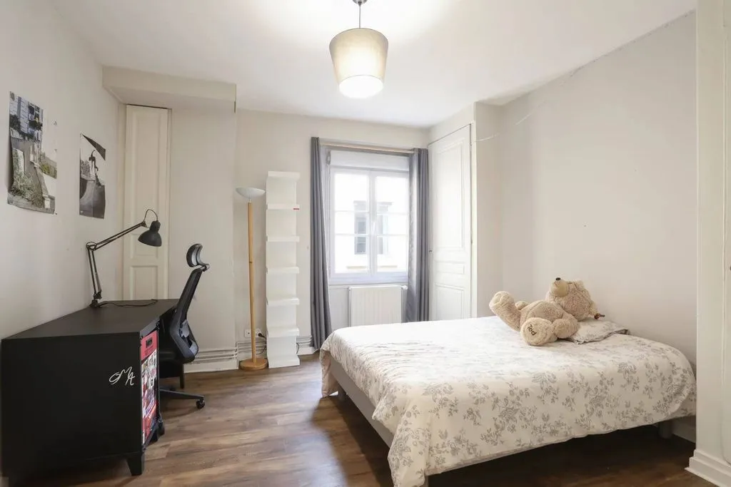 Chambres - Appartement Luxueux avec Vue sur la Ville à Lyon