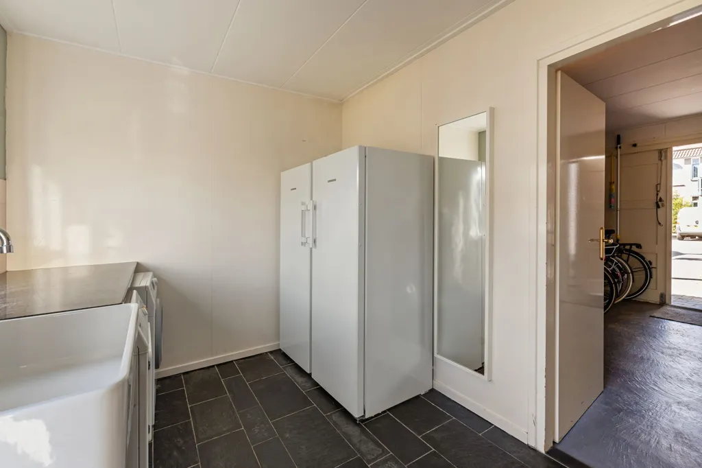 Pesuköök - Spacious Two-Storey House with Garden in Hoogenboomstraat