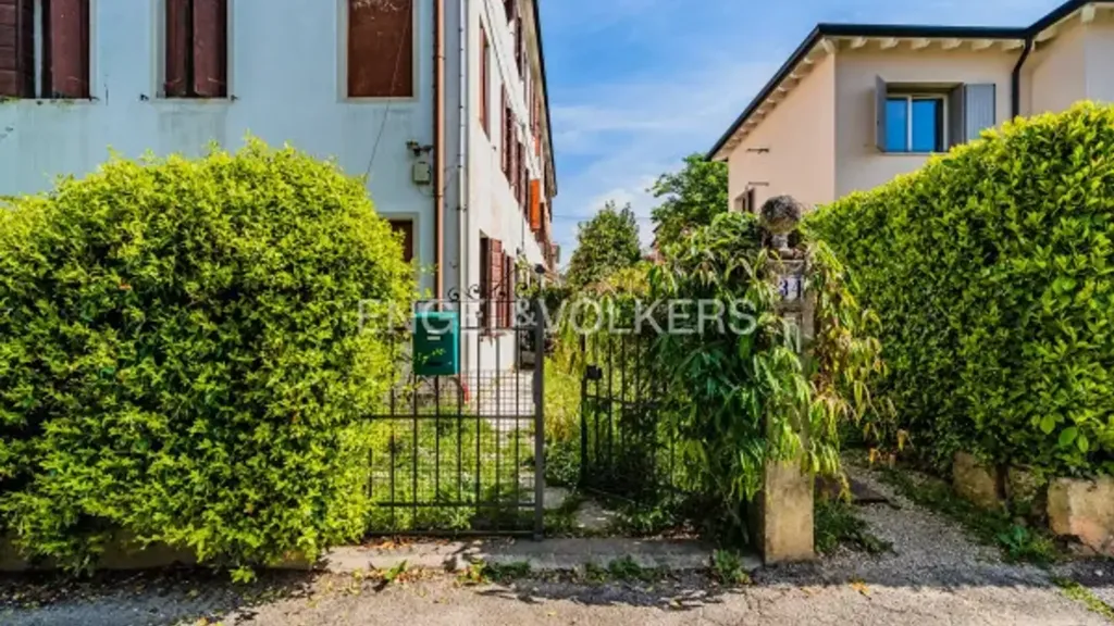 Aed - Terraced Villa with Private Garden in Treviso