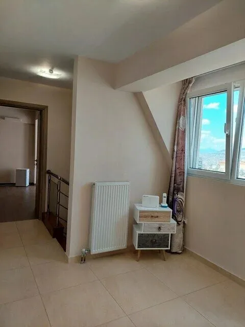5-toaline korter asukohas Athens