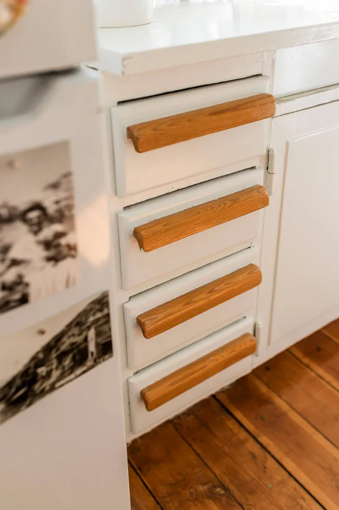 Köök - 1920s Flat with Balcony in Södermalm