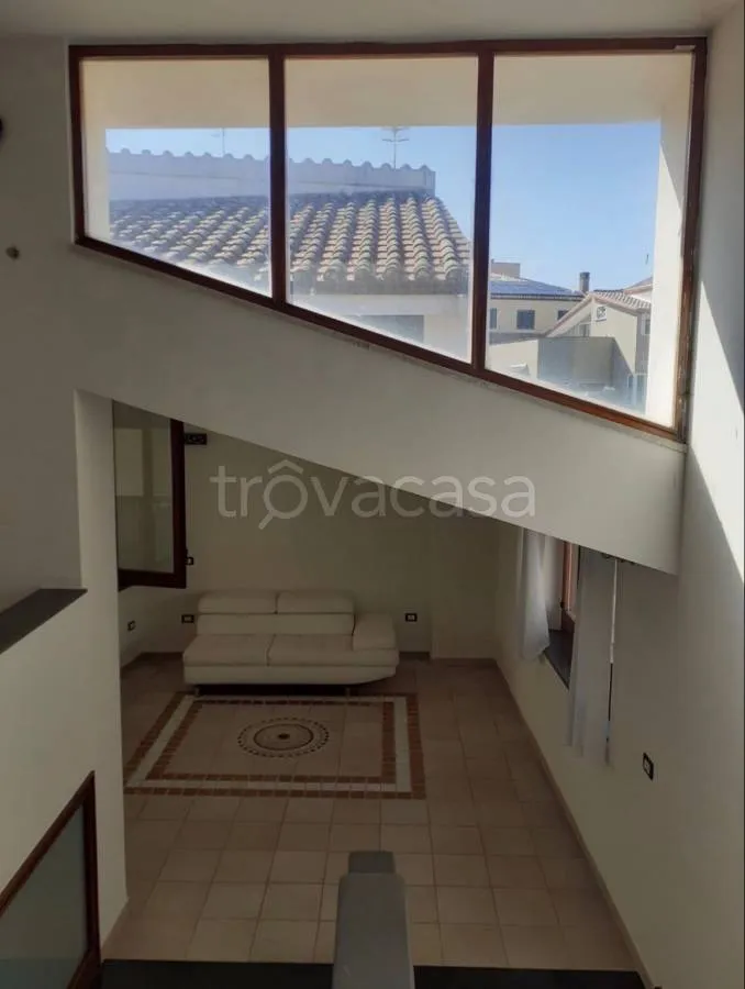 Séjour - Independent Villa with Dual Access in Parete