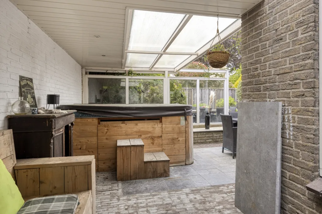 Terrace - Detached House with Garden in Enschede