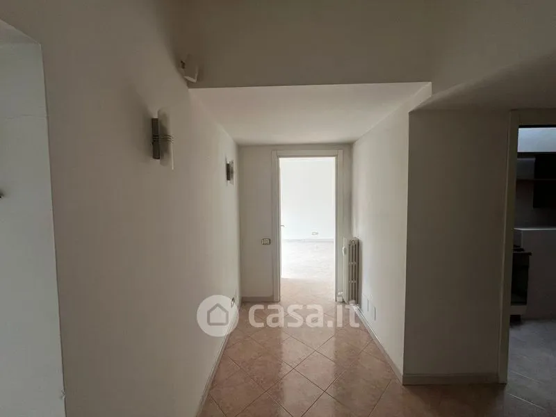 Esik - Spacious Two-Level Apartment in Verona