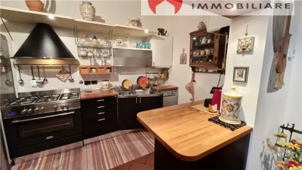 Cuisine - Panoramic 4-Room Apartment in Scandicci