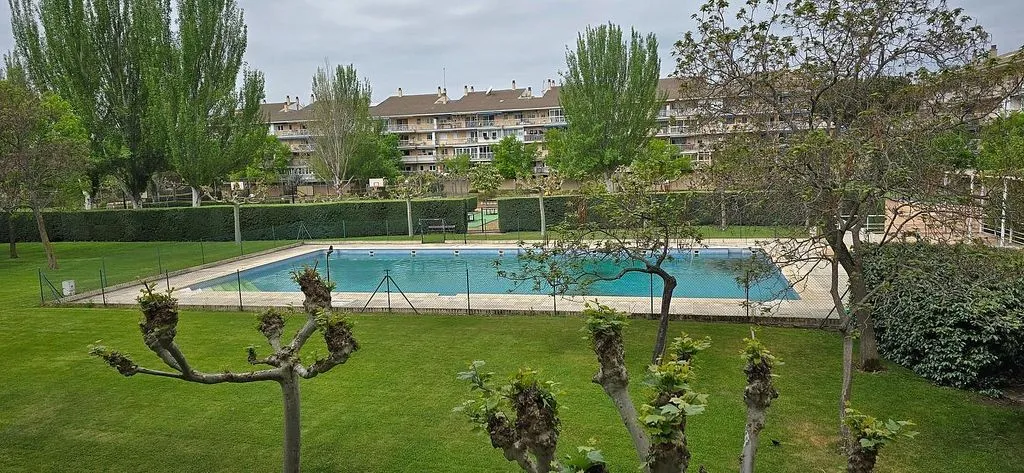 Giardino - Luxury Flat with Pool in Majadahonda