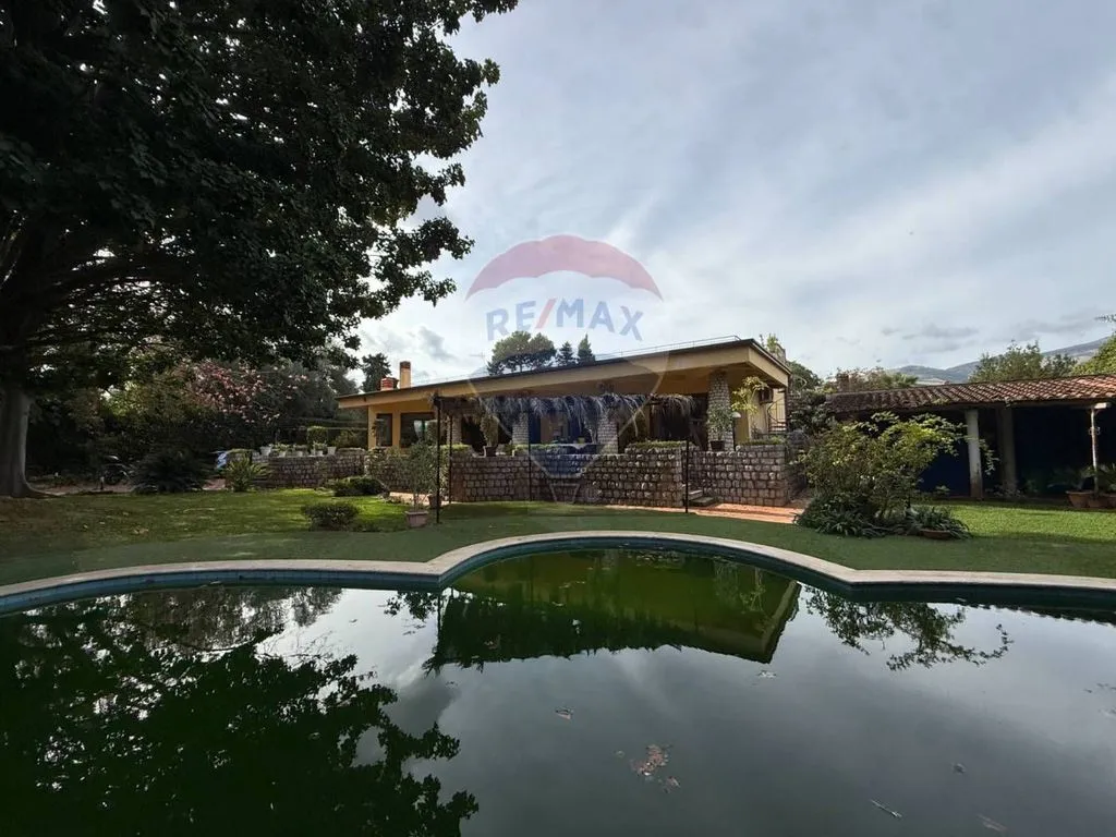 Bassein - Luxury Villa with Pool in Mondello, Palermo