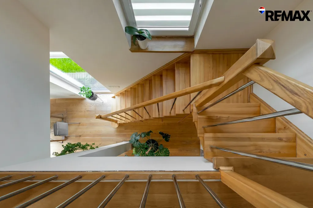 Toad - Spacious 3-Bedroom Cottage with Terrace in Tarandė