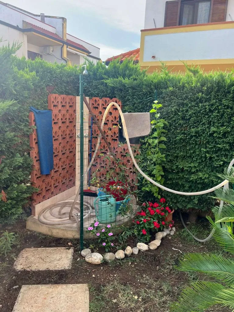 Aed - Apartment with Garden in Scalea