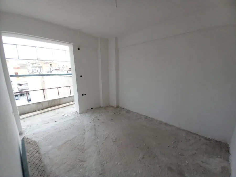 Pièces - Apartment with City View in Serres Centre