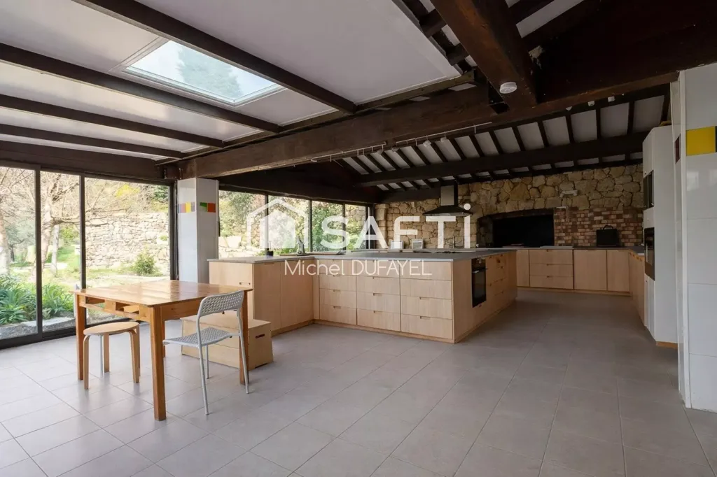 Cuisine - Maison Provençale avec Piscine à Claviers