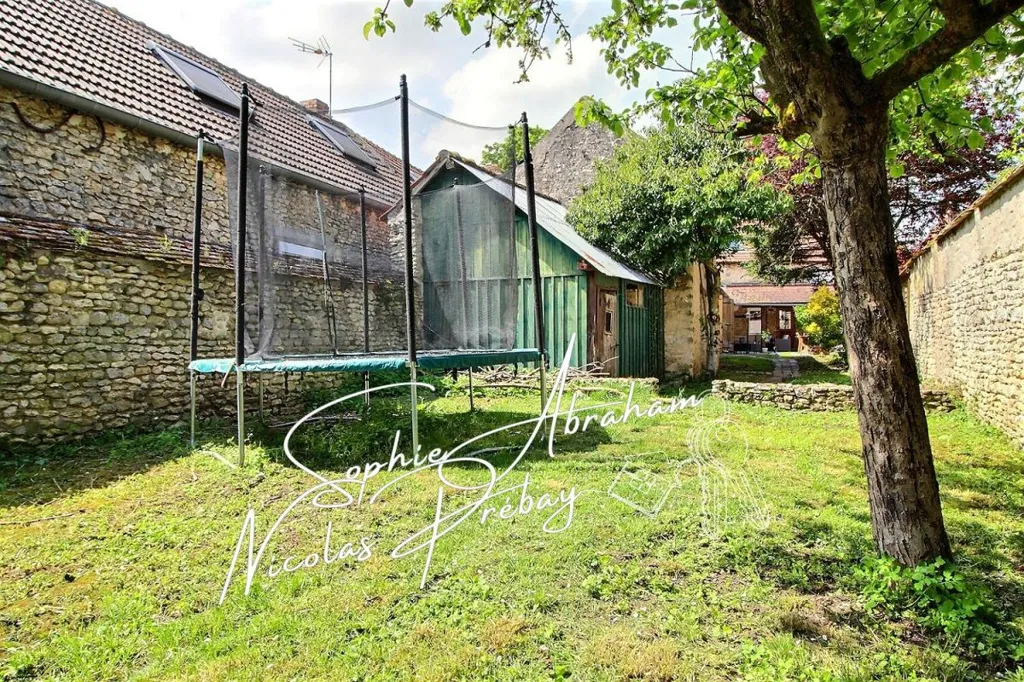 Jardin - Maison en Pierres avec Jardin et Terrasse à Gommerville
