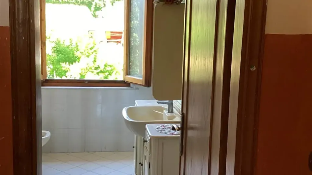 Vannitoad - Panoramic Apartment with Balcony in Vinci