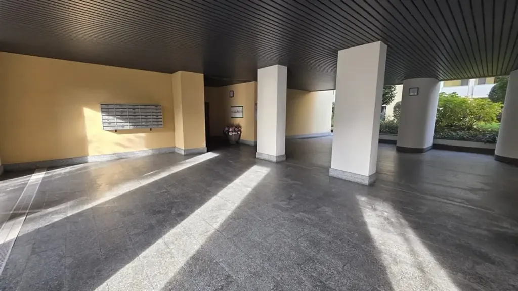 Entrée - Modern Apartment with Panoramic Balcony in Milan