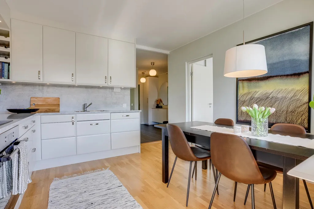 Salle à manger - Apartment with Garden and River View in Västerbotten