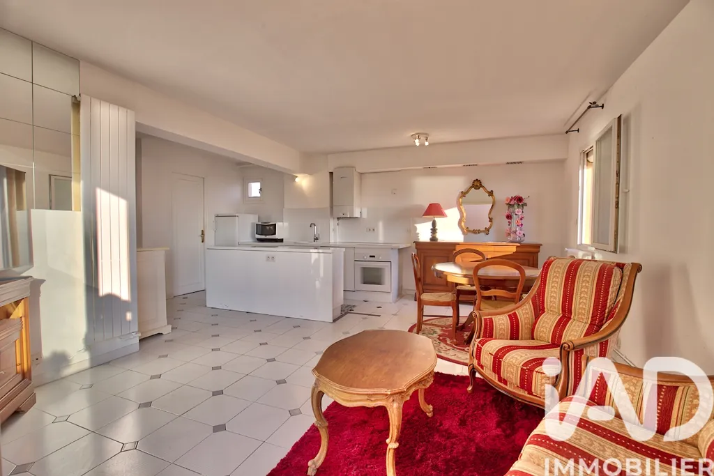 Elutuba - T3 with Panoramic Sea View in La Ciotat