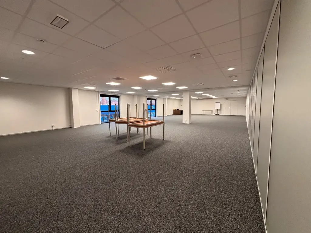 Bureau - Bureau Moderne à Louer sur le Site Pottelberg à Kortrijk