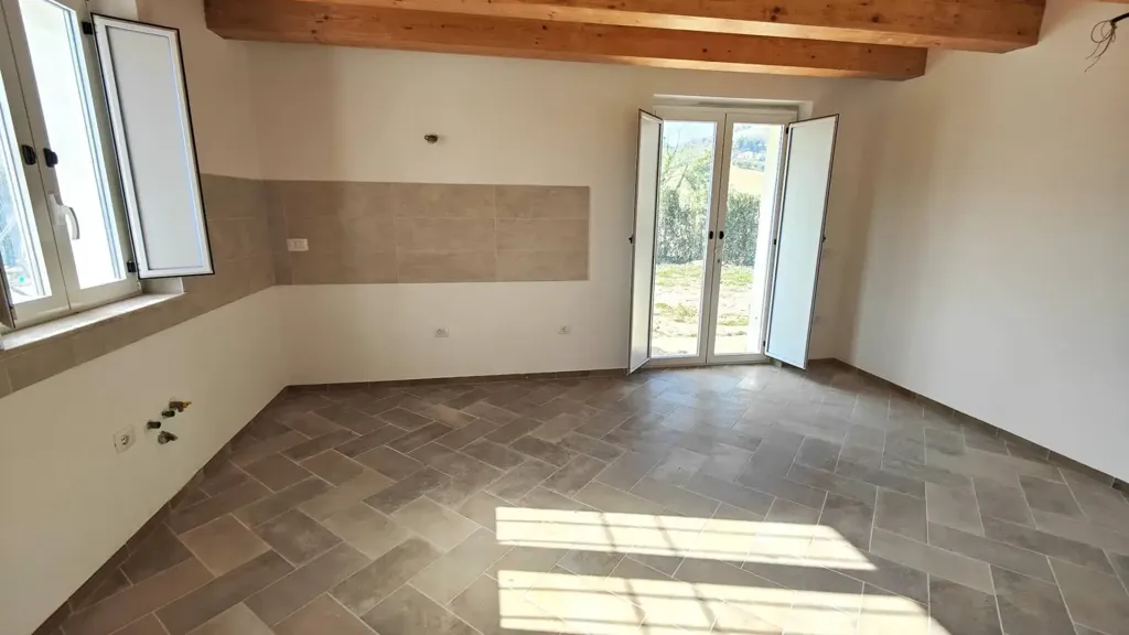 Pièces - Rustic House with Garden in Castignano