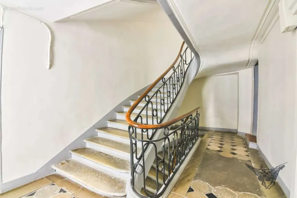 Pièces - Appartement Ancien avec Cuisine Ouverte 10ème Arrondissement
