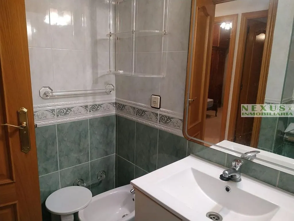 Vannitoad - Bright Apartment with Garage in Old Town