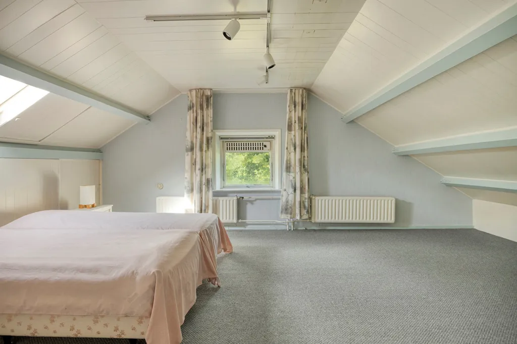 Magamistoad - Charming Villa with Parkland Views in Maasland