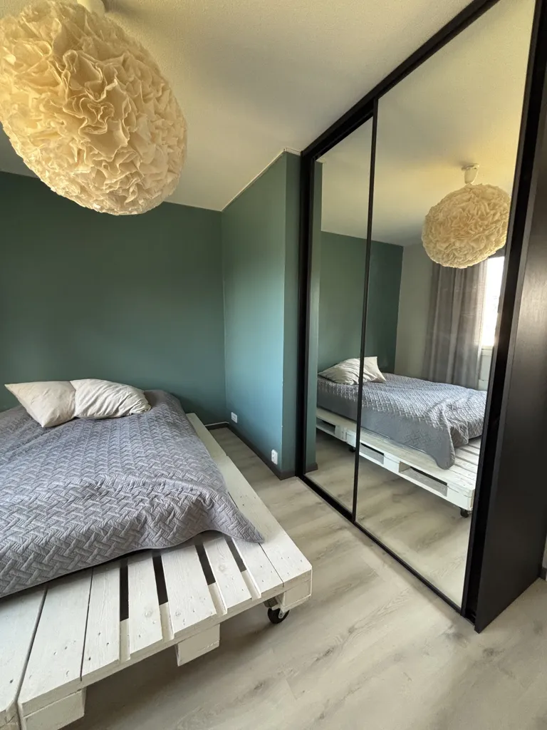 Magamistoad - Spacious Apartment with Balcony in Martinlaakso